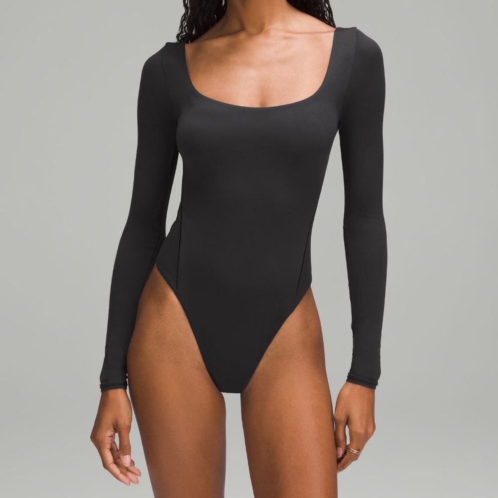 lululemon athletica Sleek Black Long Sleeve Bodysuit